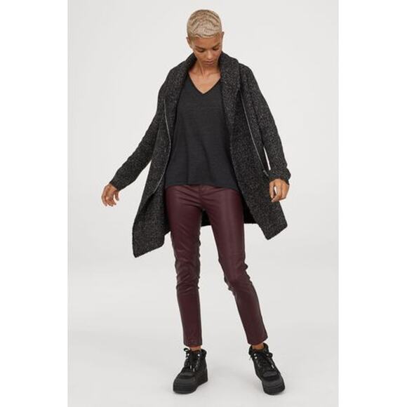 H&M Faux Leather Pants Skinny Fit in Burgundy Size 2 - Picture 1 of 12